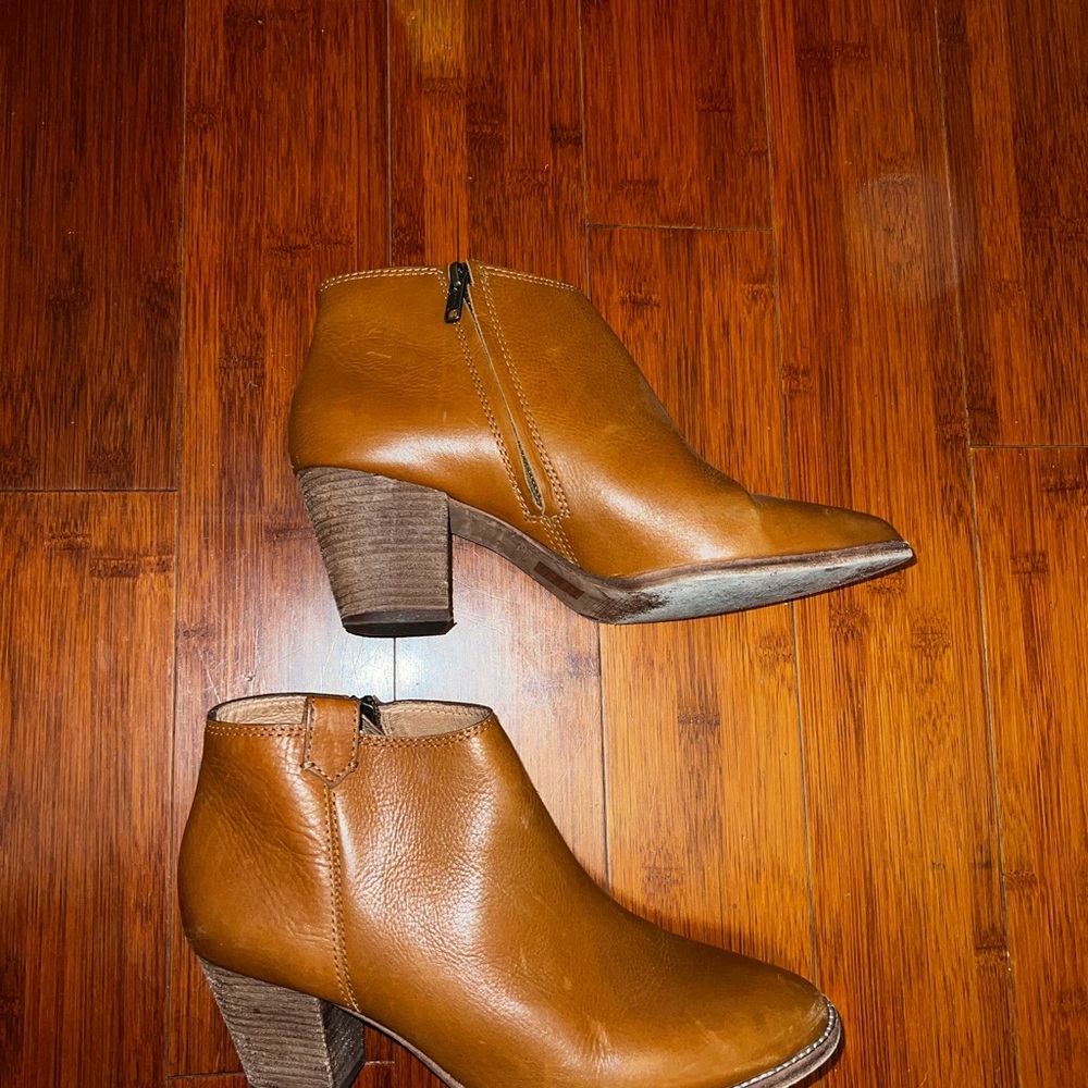 Madewell Genuine Leather Ankle Boots – Classic Brown Size 10